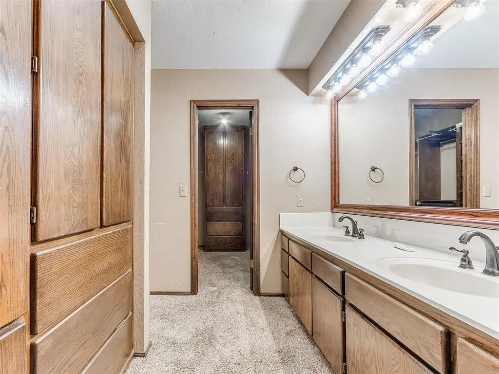 Photo 35 — 1201 Fox Bluff Court, Edmond, OK 73034