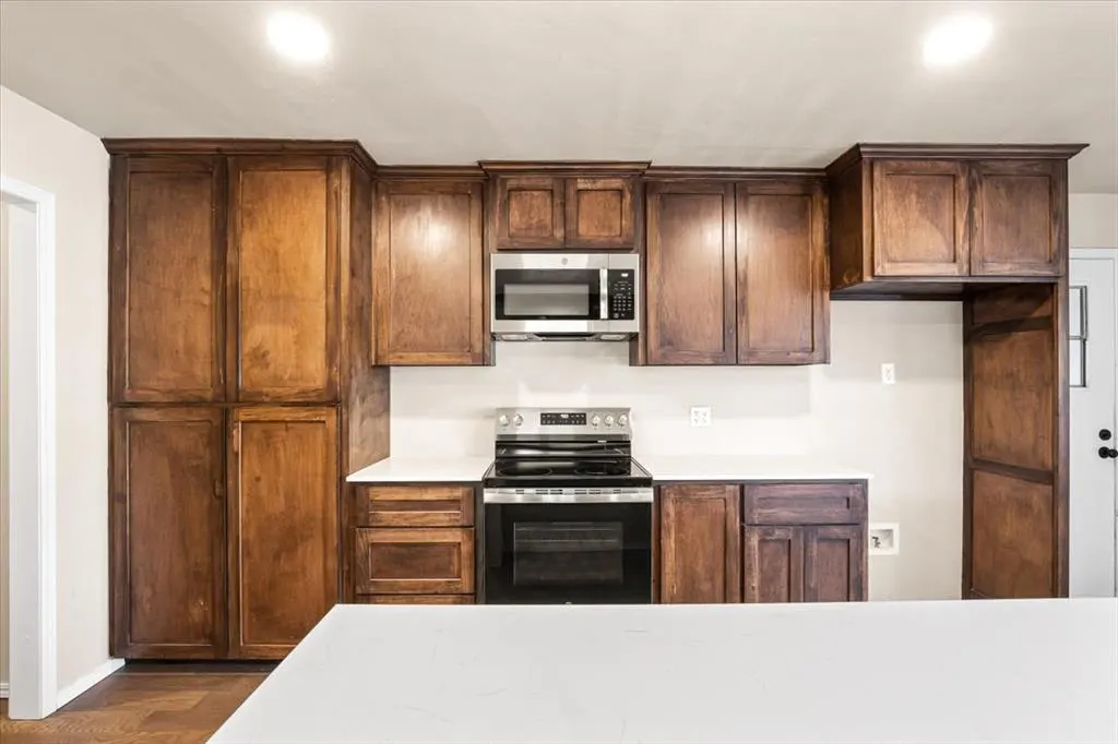 Photo 13 — 818 SW 26th Place, El Reno, OK 73036