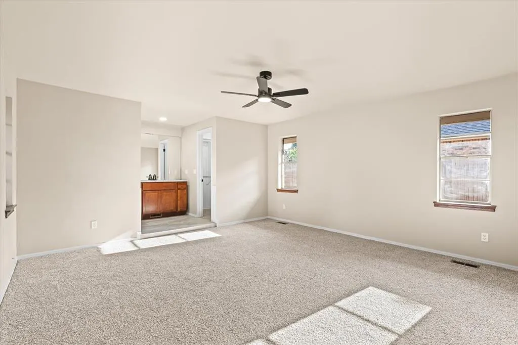 Photo 17 — 818 SW 26th Place, El Reno, OK 73036