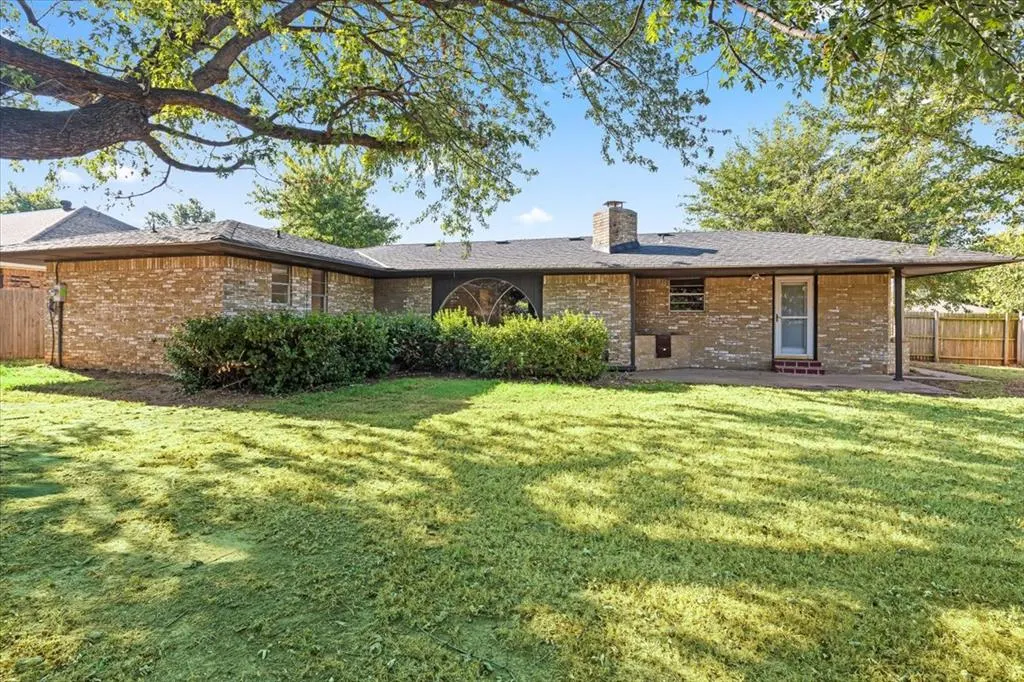 Photo 30 — 818 SW 26th Place, El Reno, OK 73036