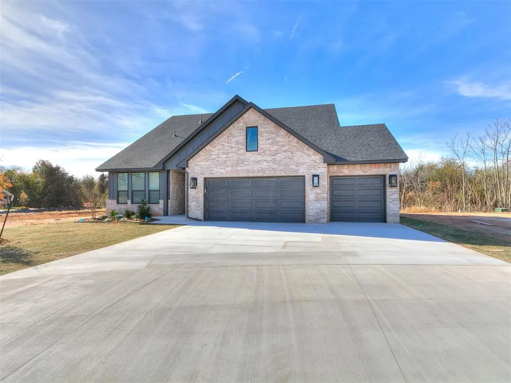 Photo 4 — 9404 NW 75th Street, Yukon, OK 73099