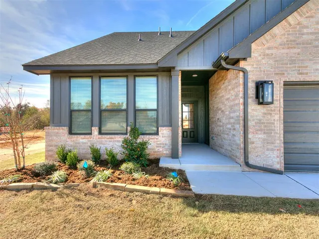 Photo 5 — 9404 NW 75th Street, Yukon, OK 73099
