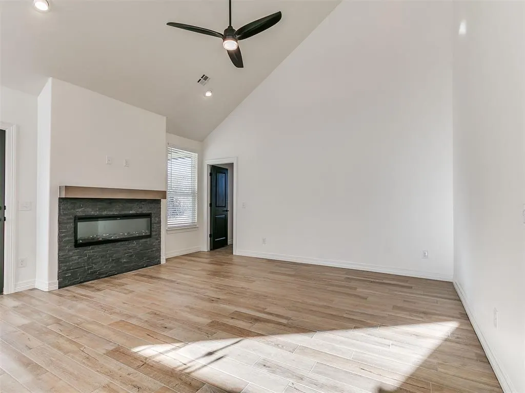 Photo 20 — 9404 NW 75th Street, Yukon, OK 73099