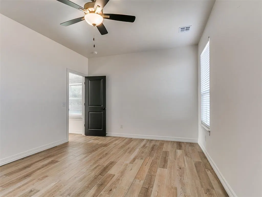 Photo 23 — 9404 NW 75th Street, Yukon, OK 73099