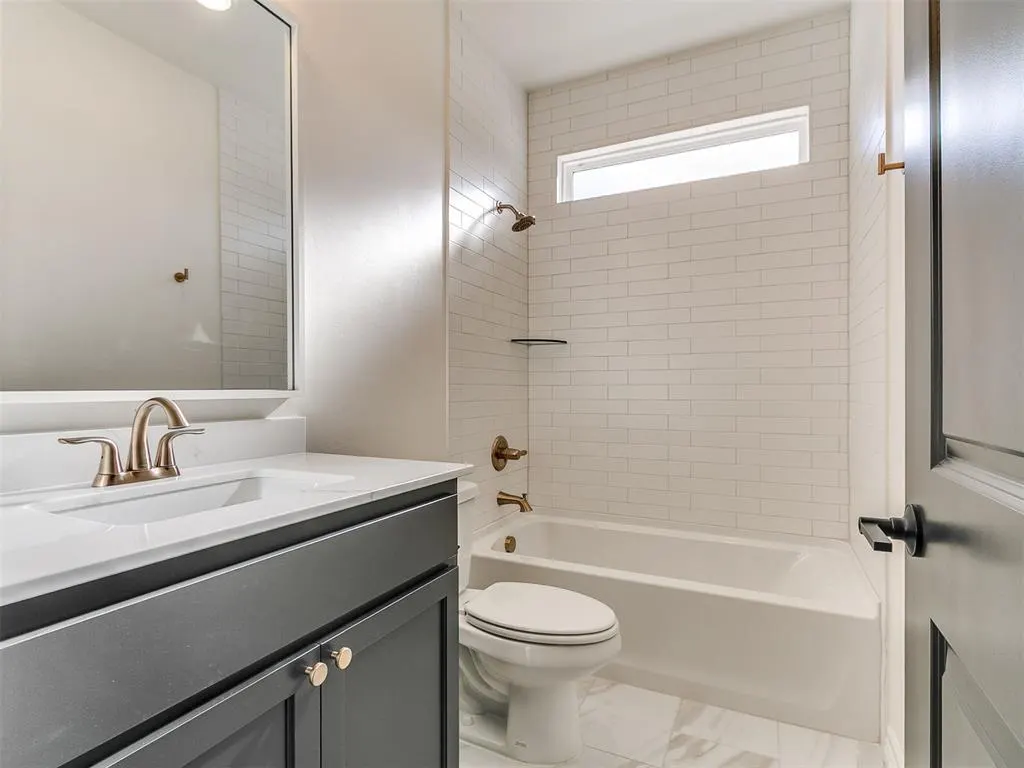 Photo 35 — 9404 NW 75th Street, Yukon, OK 73099