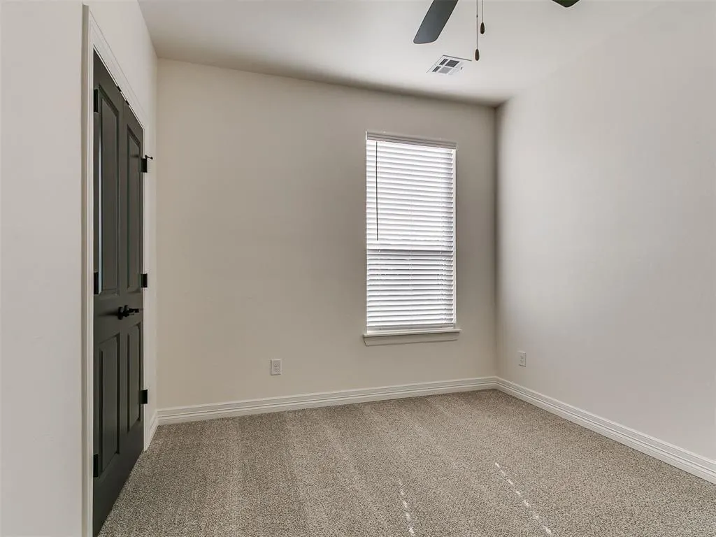 Photo 37 — 9404 NW 75th Street, Yukon, OK 73099