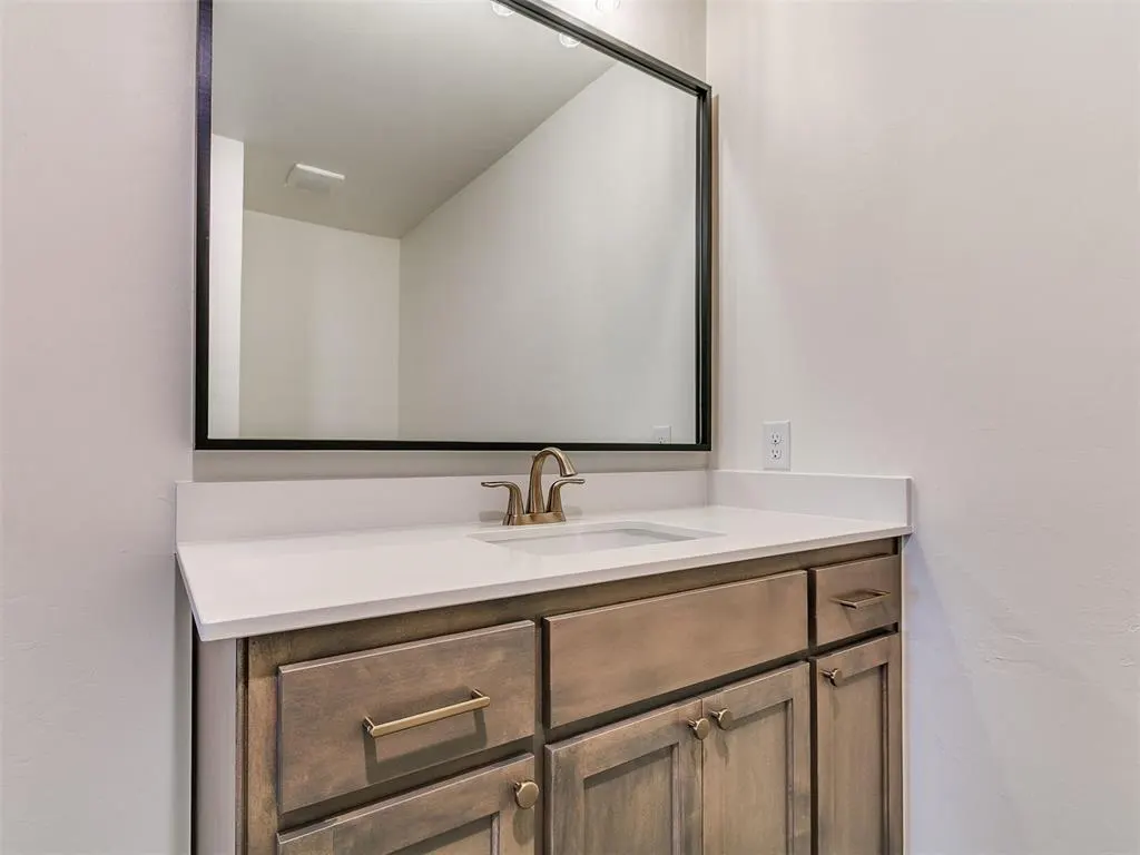 Photo 42 — 9404 NW 75th Street, Yukon, OK 73099