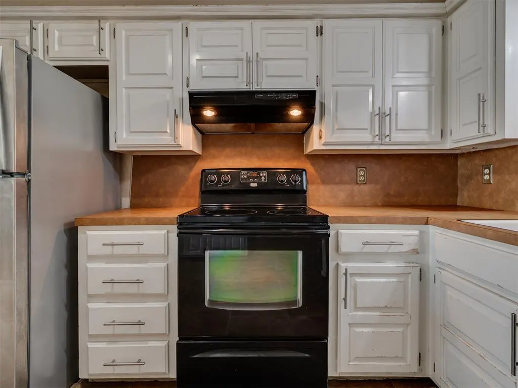 Photo 11 — 5838 Hefner Village Court, Oklahoma City, OK 73162
