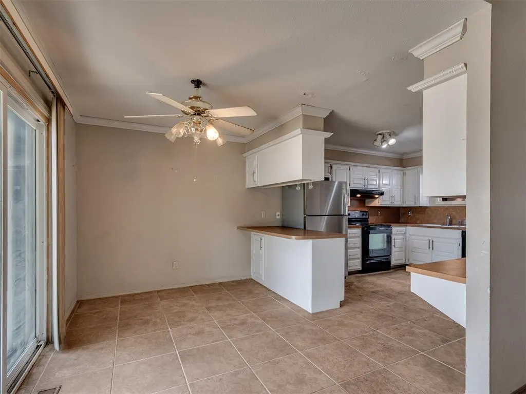 Photo 12 — 5838 Hefner Village Court, Oklahoma City, OK 73162