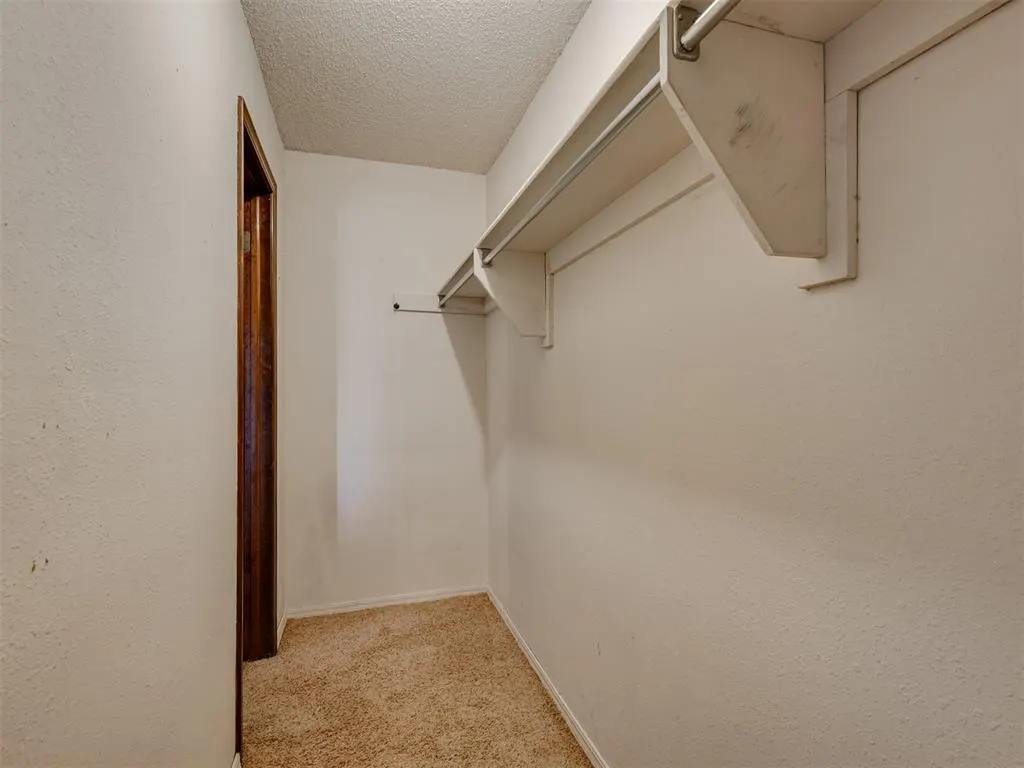 Photo 16 — 5838 Hefner Village Court, Oklahoma City, OK 73162