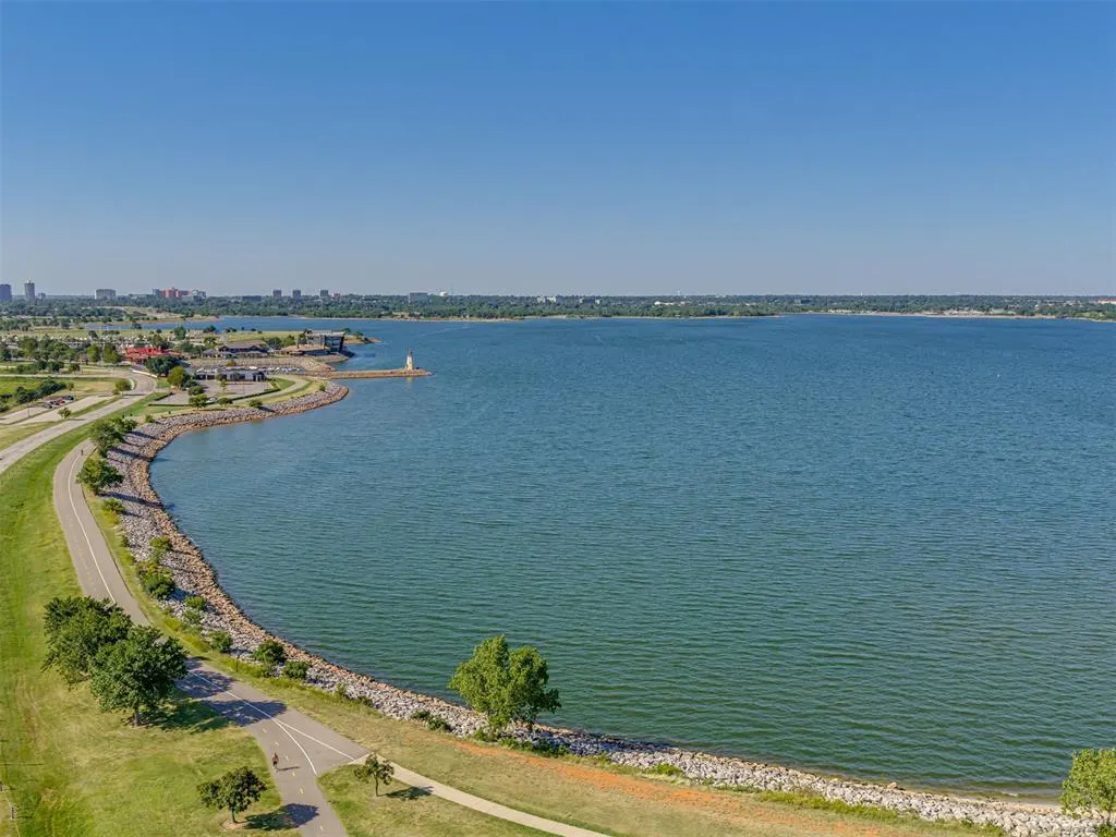 Photo 40 — 5838 Hefner Village Court, Oklahoma City, OK 73162
