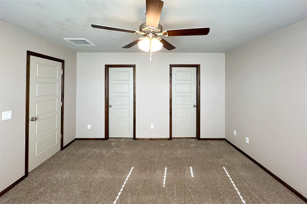 Photo 13 — 12932 NW 3rd Terrace, Yukon, OK 73099