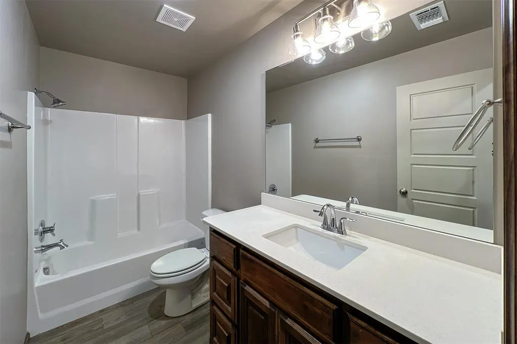 Photo 21 — 12932 NW 3rd Terrace, Yukon, OK 73099