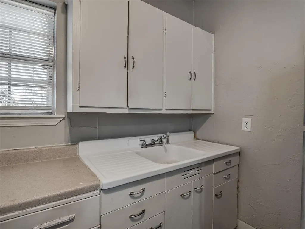 Photo 21 — 1226 NW 8th Street, Oklahoma City, OK 73106