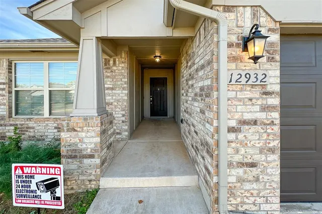 Photo 2 — 12932 NW 3rd Terrace, Yukon, OK 73099