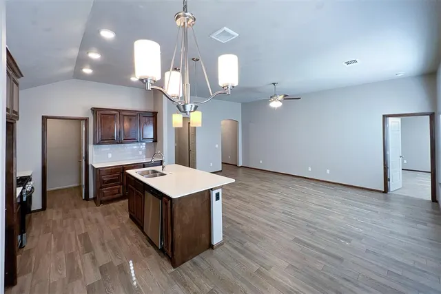Photo 6 — 12932 NW 3rd Terrace, Yukon, OK 73099