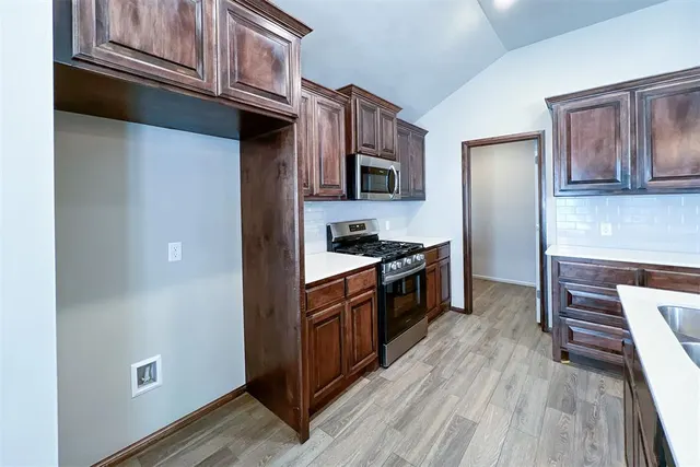 Photo 8 — 12932 NW 3rd Terrace, Yukon, OK 73099