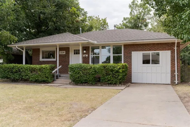 Photo 2 — 2224 Hasley Drive, Oklahoma City, OK 73120