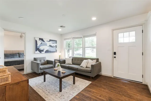 Photo 4 — 2224 Hasley Drive, Oklahoma City, OK 73120