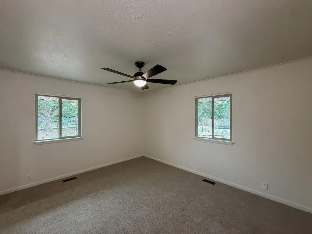 Photo 14 — 410 N Bryan Street, Weatherford, OK 73096