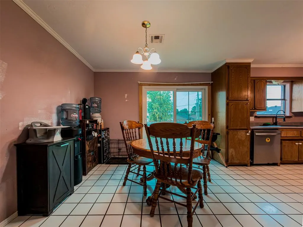 Photo 5 — 3209 Park Avenue, Chickasha, OK 73018