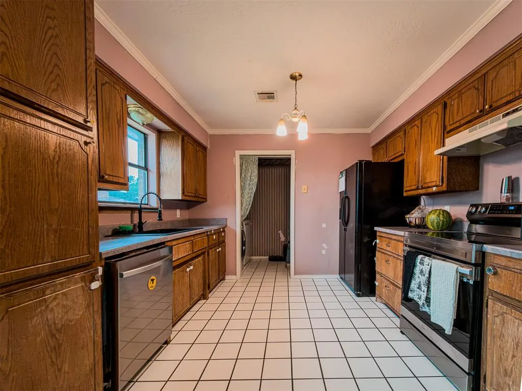 Photo 6 — 3209 Park Avenue, Chickasha, OK 73018