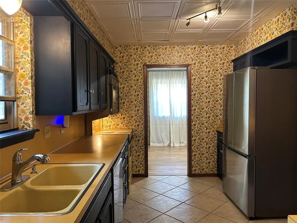 Photo 6 — 1327 Brookdale Drive, Norman, OK 73072