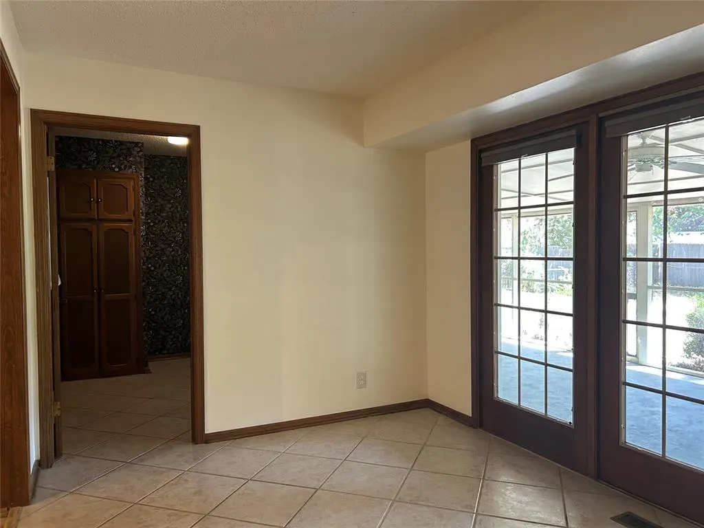 Photo 12 — 1327 Brookdale Drive, Norman, OK 73072