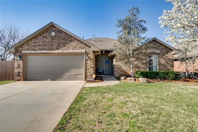 Photo 7 — 202 N Westminster Way, Mustang, OK 73064