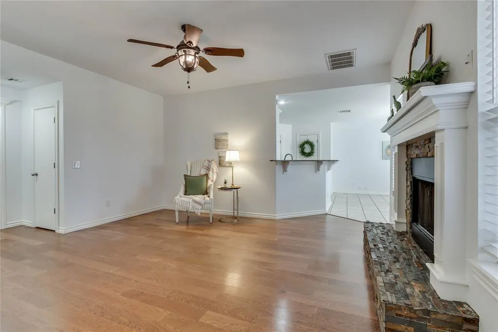 Photo 14 — 202 N Westminster Way, Mustang, OK 73064