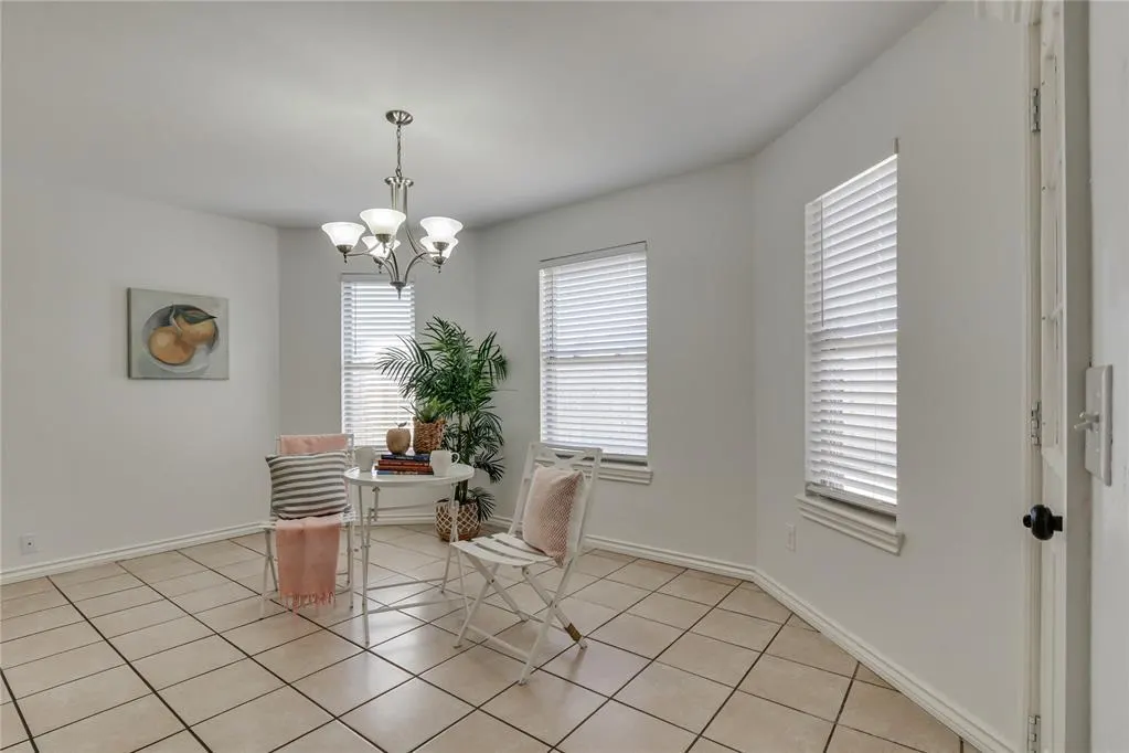 Photo 17 — 202 N Westminster Way, Mustang, OK 73064