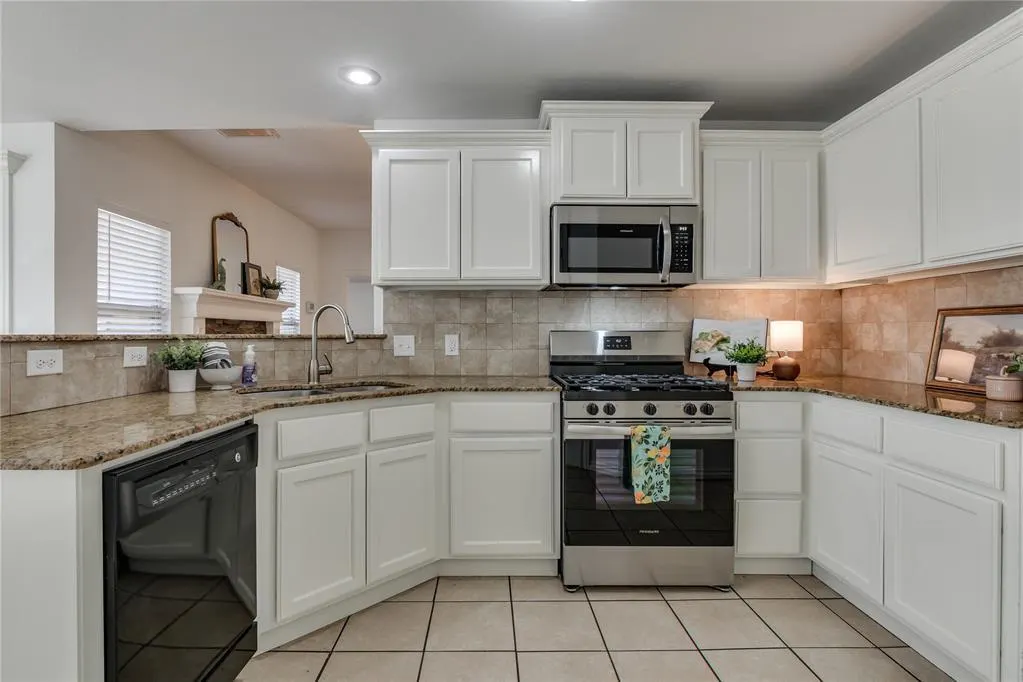 Photo 22 — 202 N Westminster Way, Mustang, OK 73064