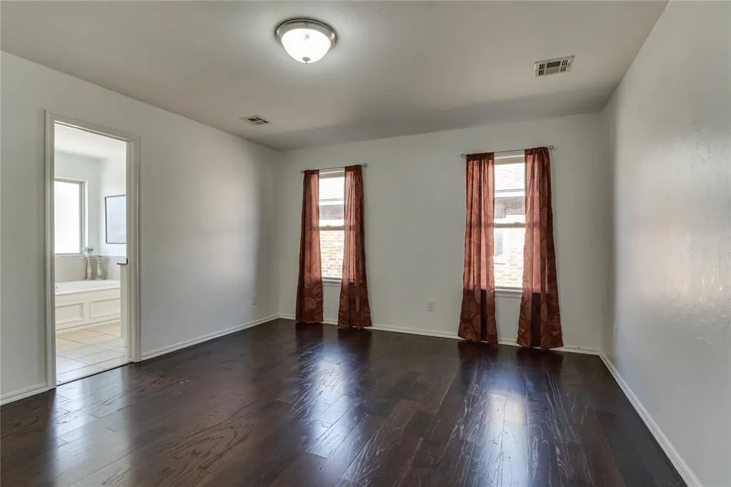 Photo 28 — 202 N Westminster Way, Mustang, OK 73064