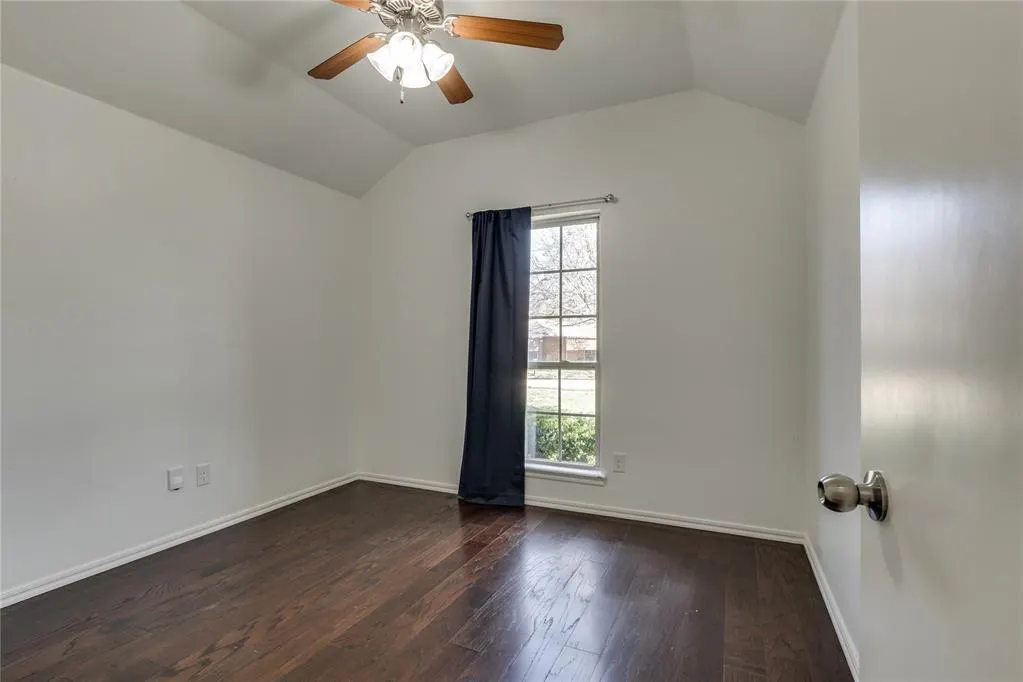 Photo 39 — 202 N Westminster Way, Mustang, OK 73064