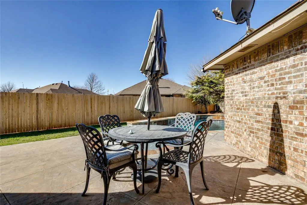 Photo 41 — 202 N Westminster Way, Mustang, OK 73064