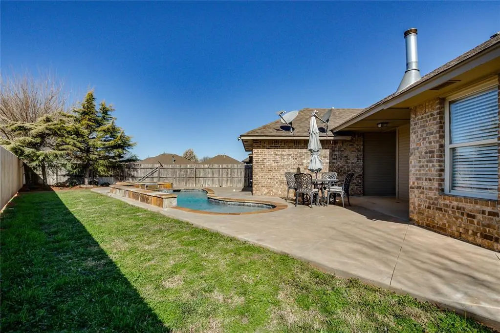 Photo 45 — 202 N Westminster Way, Mustang, OK 73064