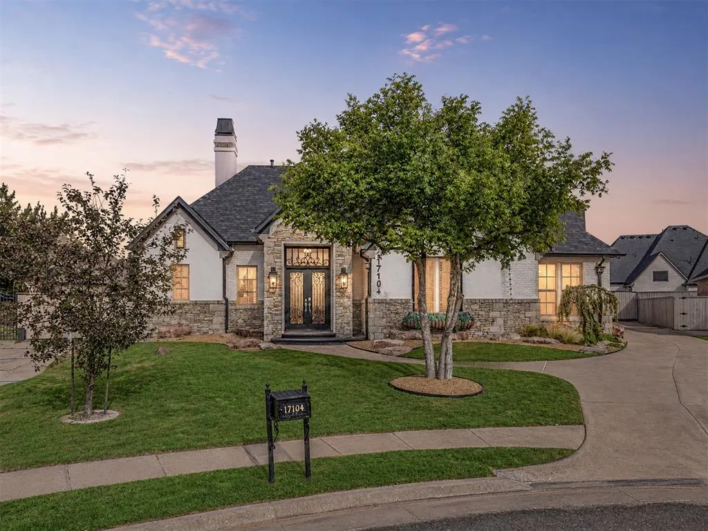Front exterior — 17104 Hawks Ridge Lane, Edmond, OK 73012