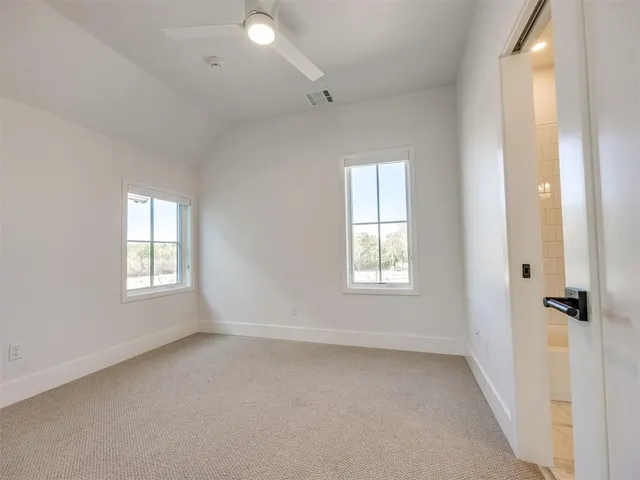 Photo 5 — 1078 Hangar Drive, Oklahoma City, OK 73108