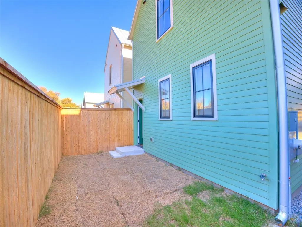 Photo 9 — 1078 Hangar Drive, Oklahoma City, OK 73108