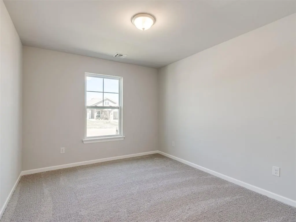 Photo 6 — 4004 Caraway Lane, Norman, OK 73026