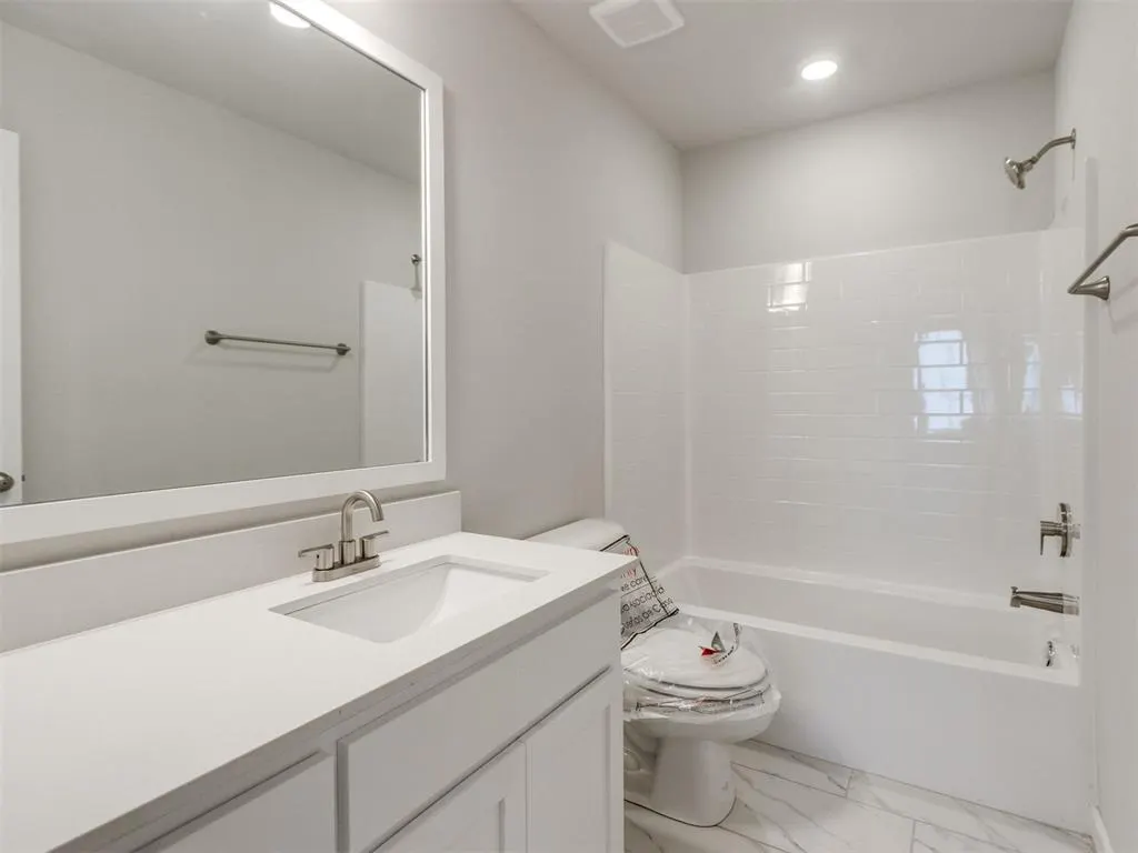 Photo 9 — 4004 Caraway Lane, Norman, OK 73026