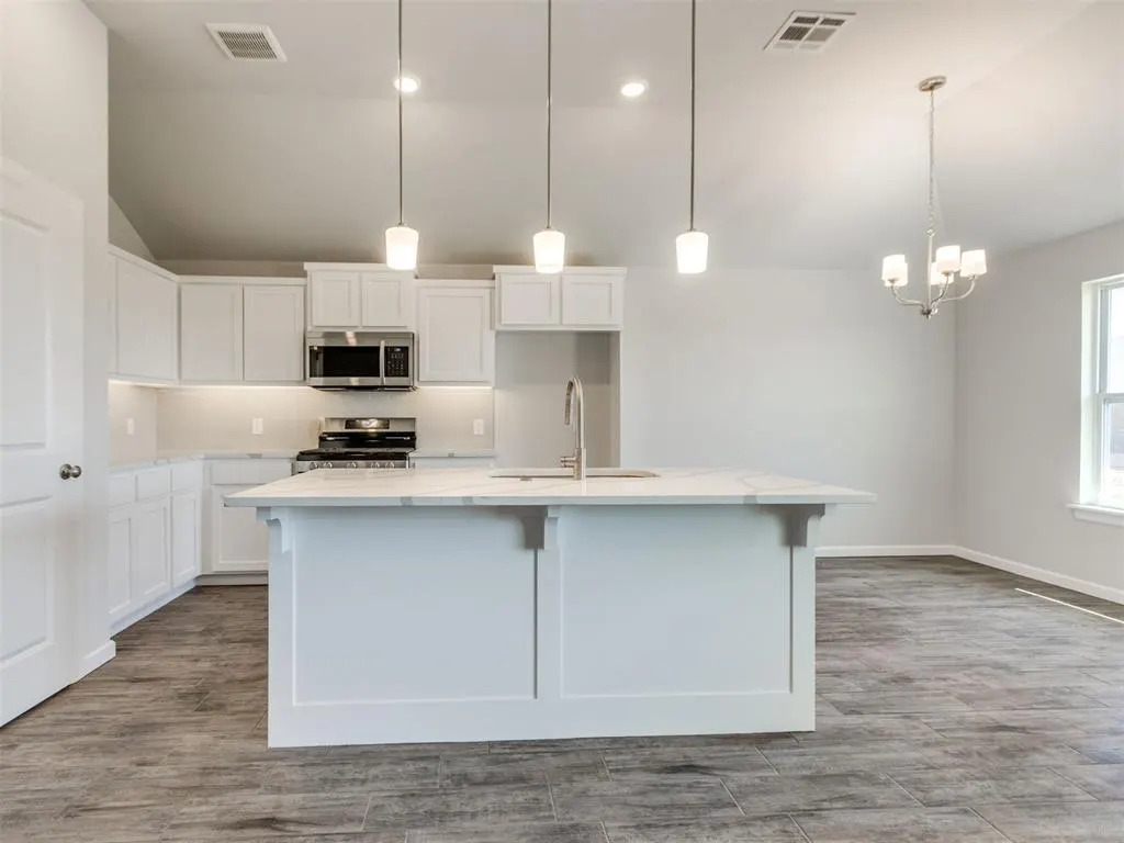 Photo 17 — 4004 Caraway Lane, Norman, OK 73026