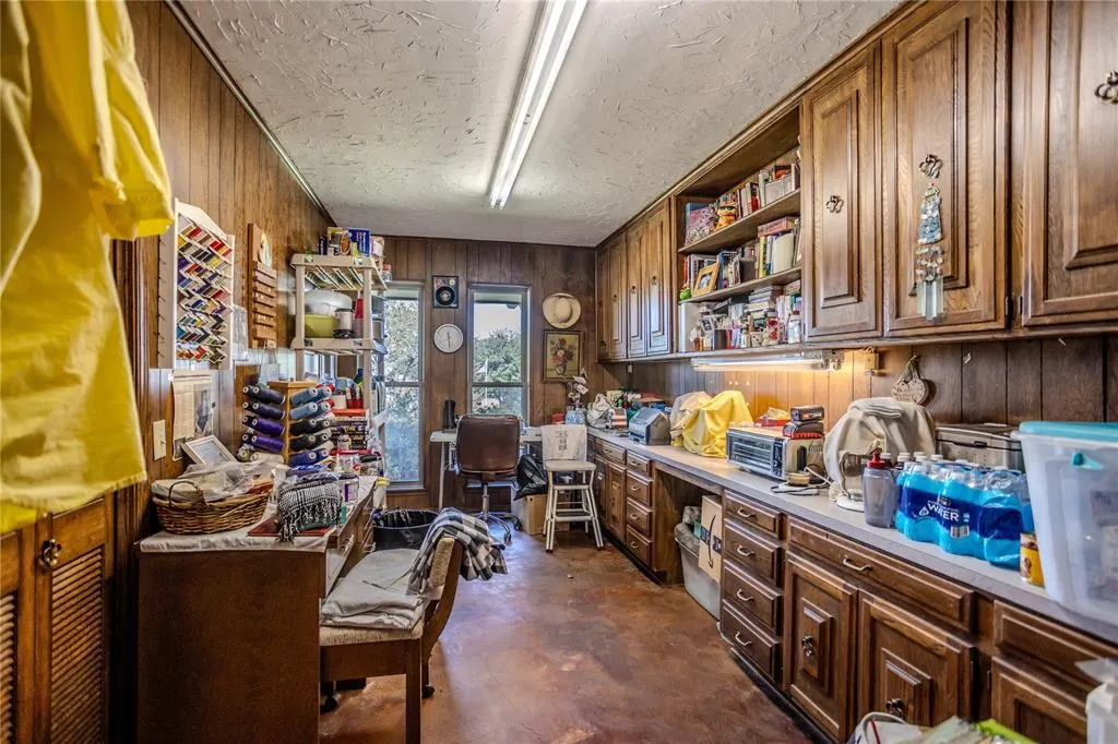 Photo 14 — 10046 Deer Creek Road, Weatherford, OK 73096