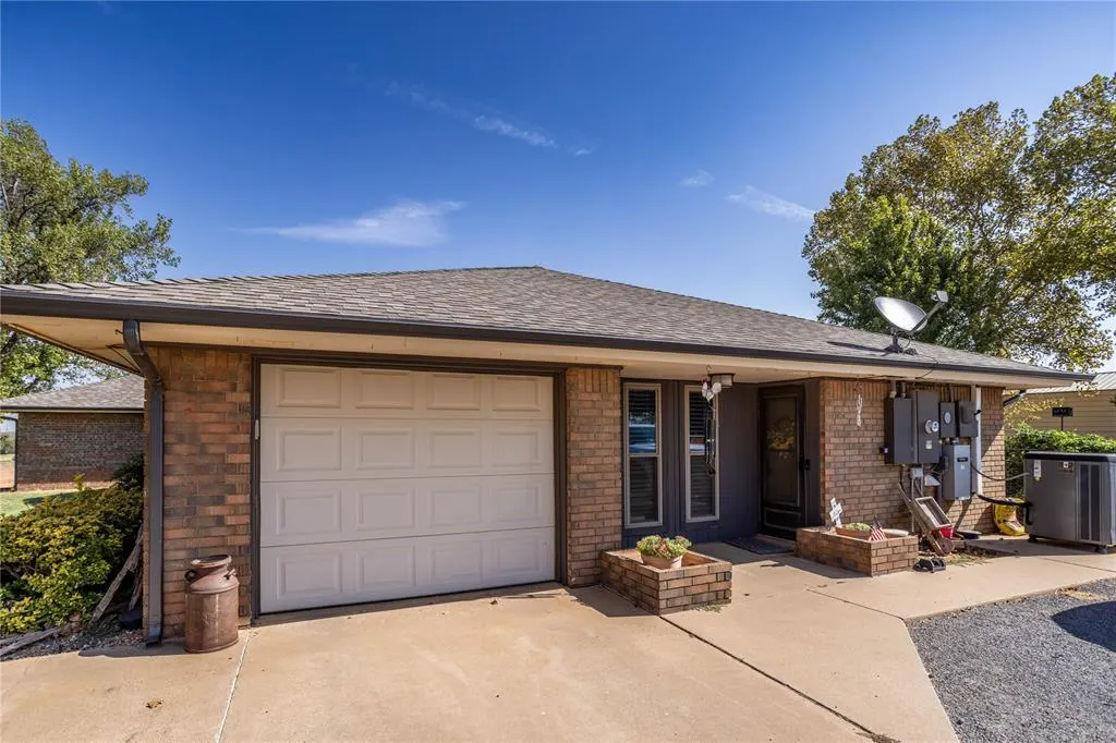 Photo 28 — 10046 Deer Creek Road, Weatherford, OK 73096