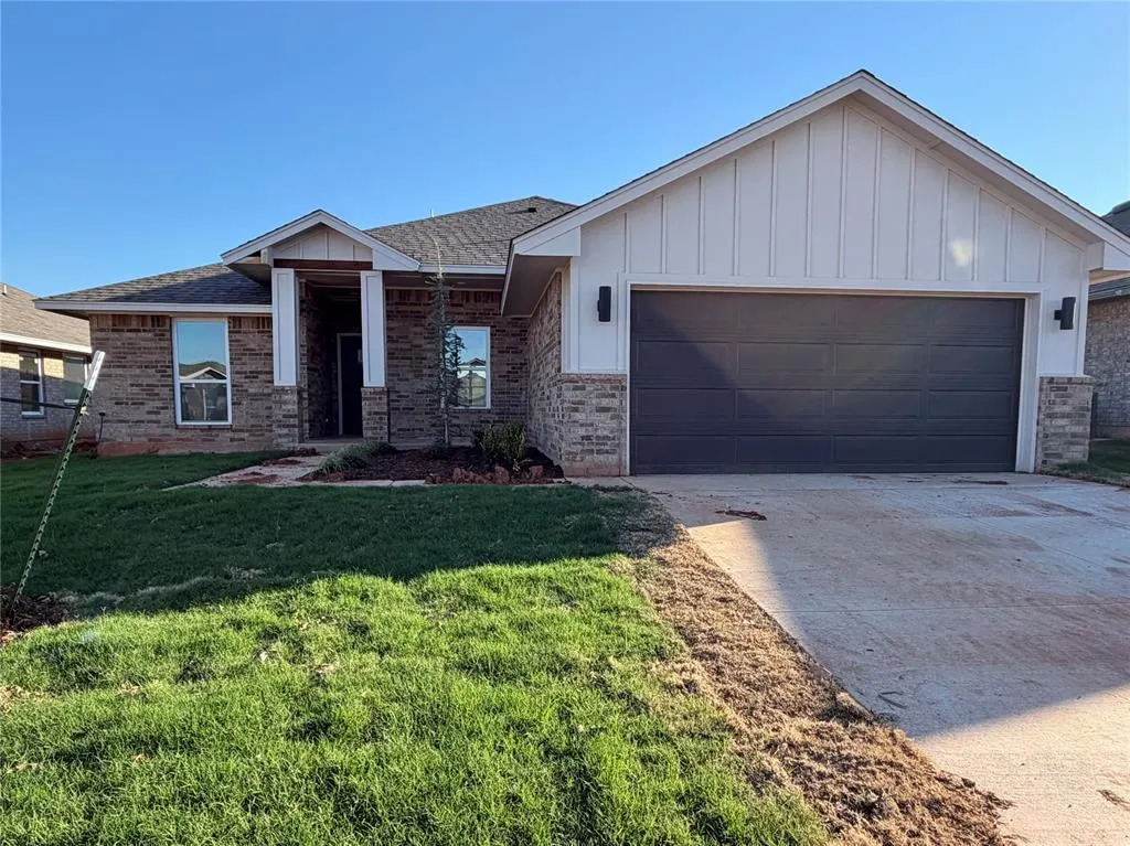 Photo 2 — 4016 Caraway Lane, Norman, OK 73026