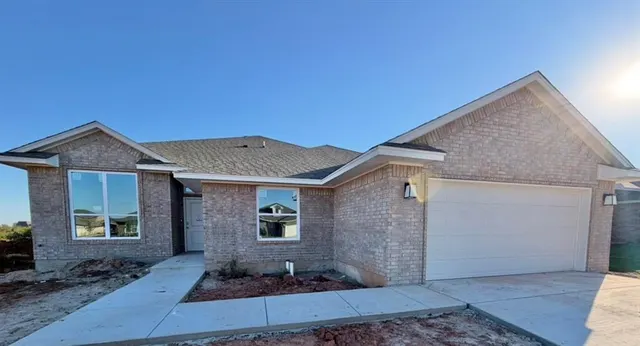 Photo 3 — 4020 Caraway Lane, Norman, OK 73026