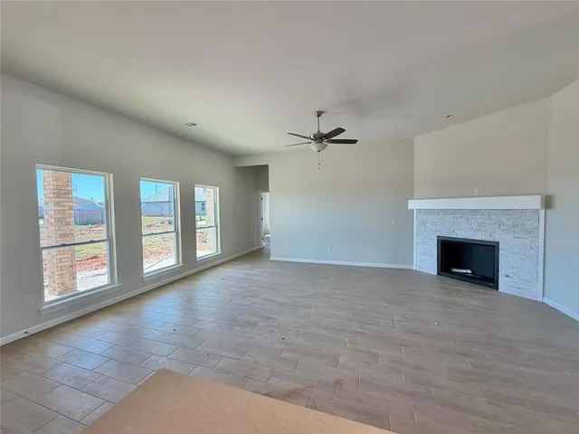 Photo 4 — 4020 Caraway Lane, Norman, OK 73026