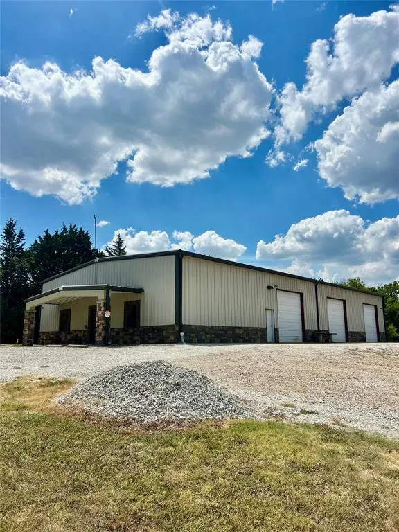 Photo 2 — 16759 County Road 3520, Ada, OK 74820