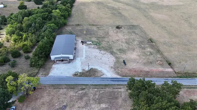 Photo 3 — 16759 County Road 3520, Ada, OK 74820