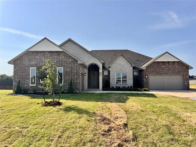 Photo 2 — 4084 Blue Ridge Avenue, Newcastle, OK 73072